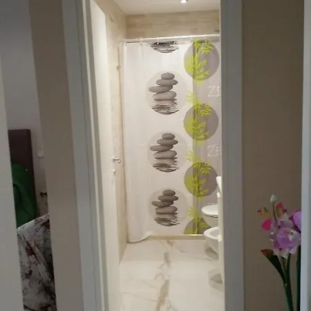 La Rosa Rossa Guest house