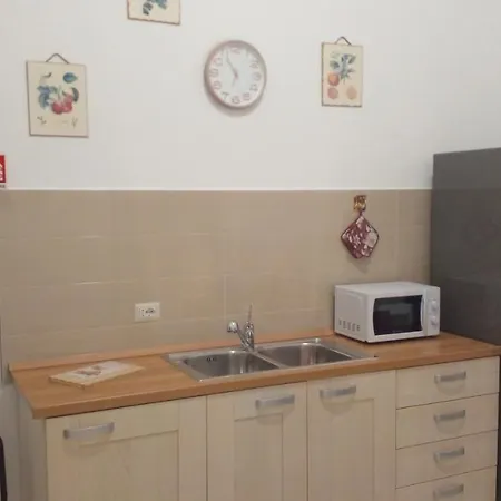 La Rosa Rossa Guest house *